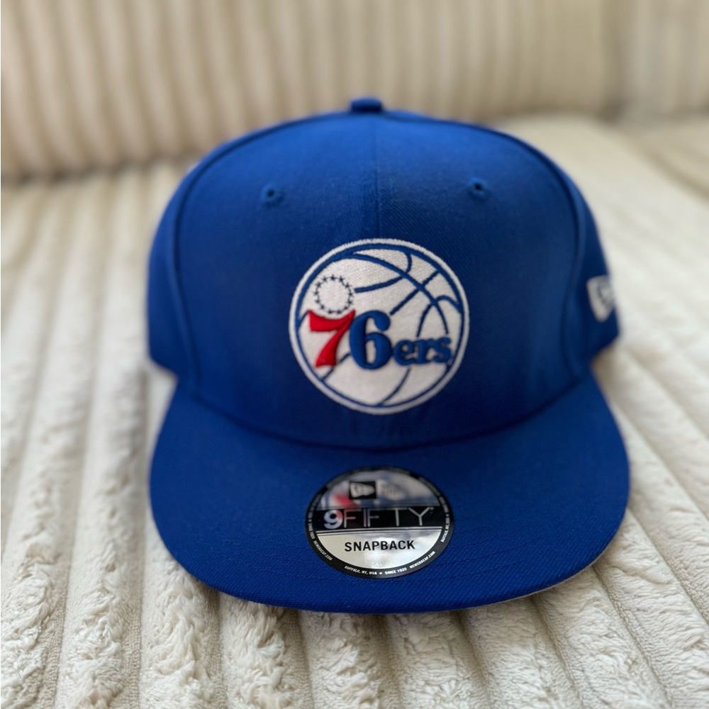 Brand new sixers hat. Snap back. Bundle and save!